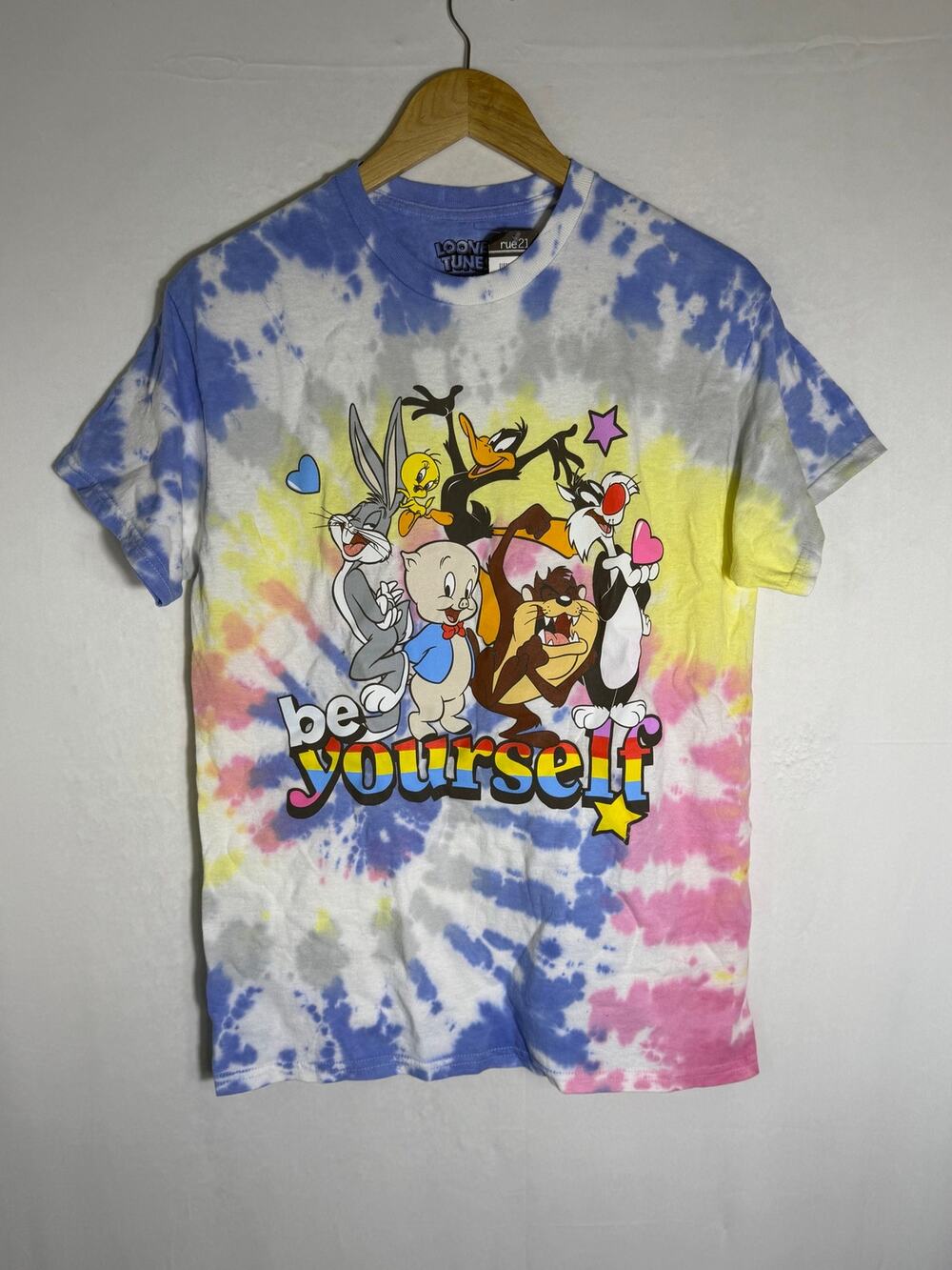 Looney Tunes Tie Dye Graphic T-Shirt Bugs Bunny Taz Daffy Duck Sylvester M NWT